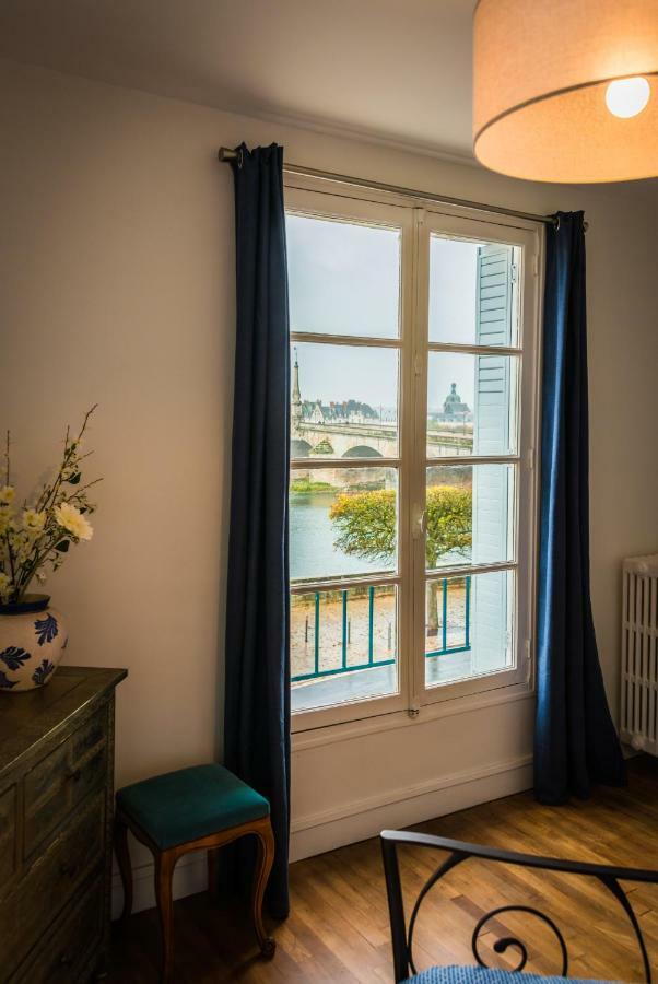 Les Lumieres De La Loire Apartment Blois Luaran gambar